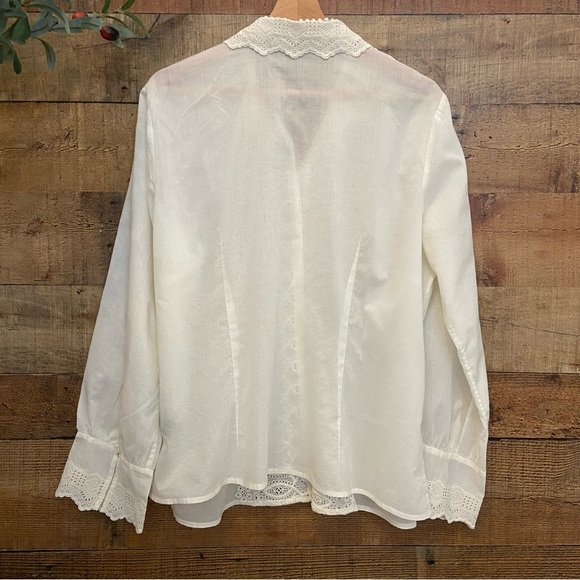 L Ralph Lauren Romantic Button Down Blouse Eyelet Lace Details Cream - Picture 8 of 11